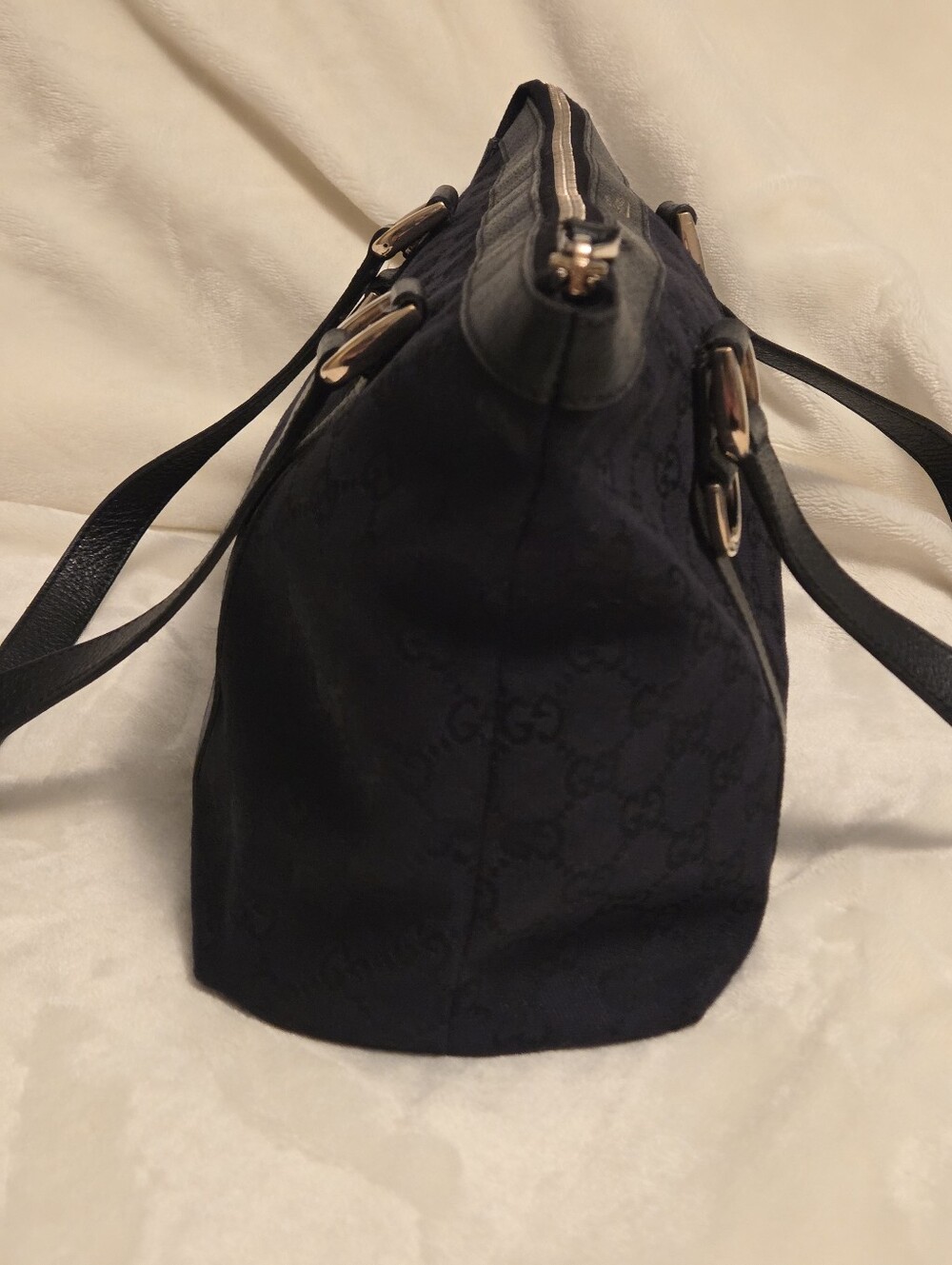 Authentic Gucci GG Black Canvas Abbey Zip Tote Shoulder Gold Hardware Bag - Picture 9 of 15